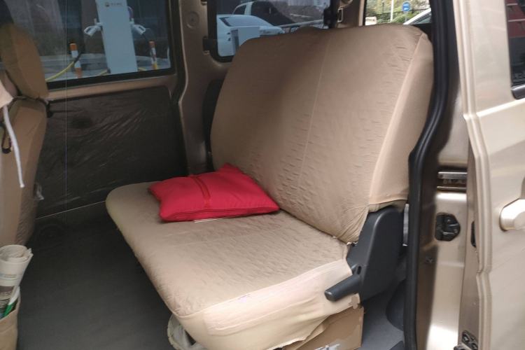 Used Wuling Rongguang V 2015 1.2L Base Version Left Rear Seat