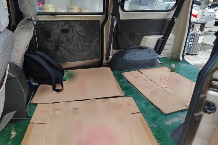 Used Wuling Rongguang V 2015 1.2L Standard Version Left Rear Seat