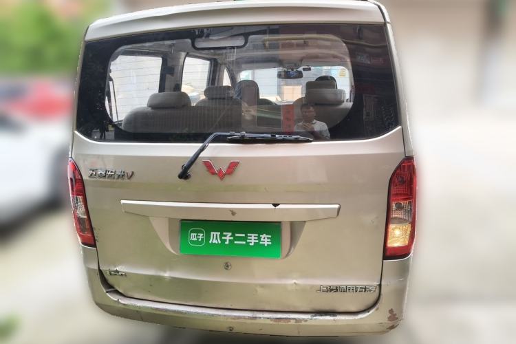 Used Wuling Rongguang V 2015 1.5L Standard Version Rear
