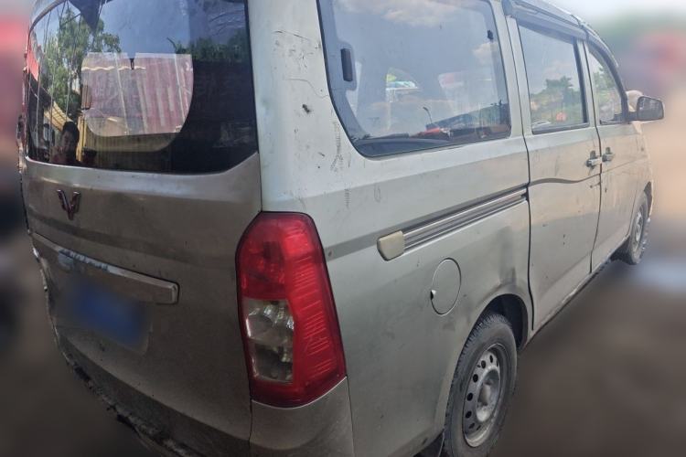 Used Wuling Rongguang V 2015 1.2L Base Version Rear Right 45 Deg