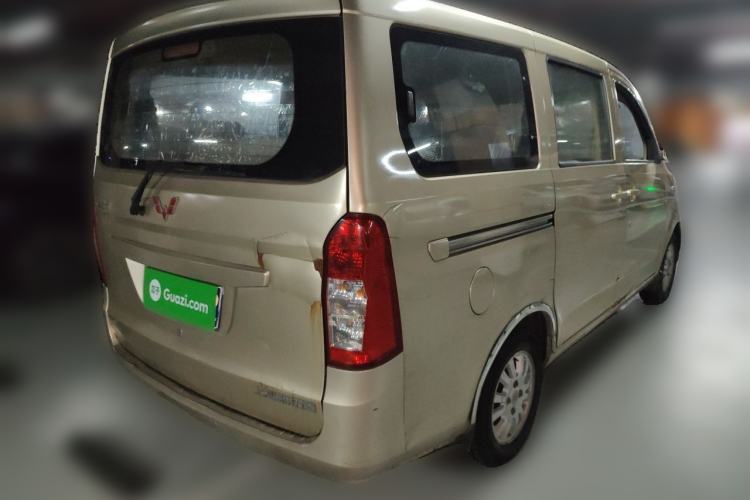 Used Wuling Rongguang V 2015 1.5L Standard Version Rear Right 45 Deg