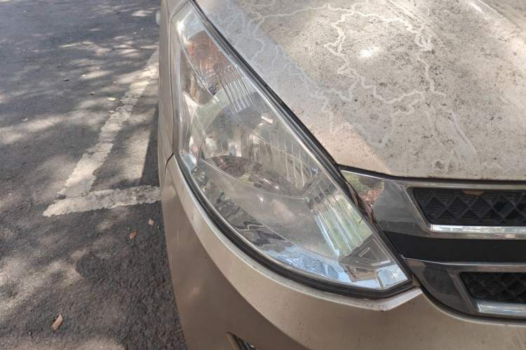 Used Wuling Rongguang V 2015 1.2L Base Version Right Front Headlight
