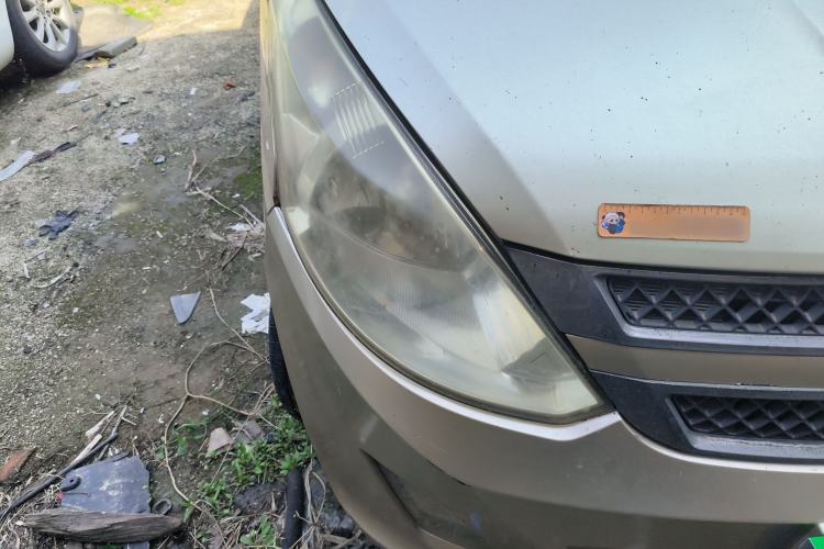 Used Wuling Rongguang V 2015 1.5L Practical Version Right Front Headlight