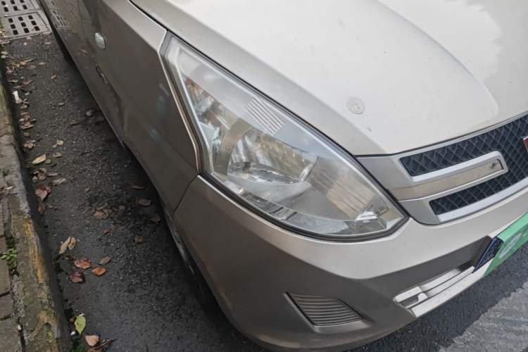 Used Wuling Rongguang V 2015 1.5L Base Version Right Front Headlight