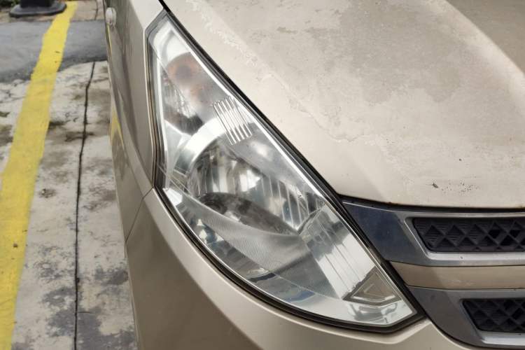 Used Wuling Rongguang V 2015 1.5L Base Version Right Front Headlight