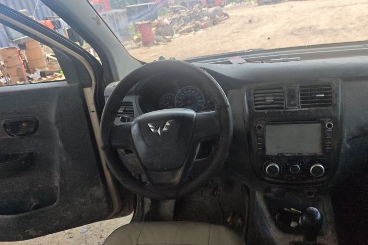 Used Wuling Rongguang V 2015 1.2L Base Version Steering Wheel