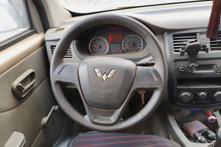 Used Wuling Rongguang V 2015 1.2L Practical Model Steering Wheel
