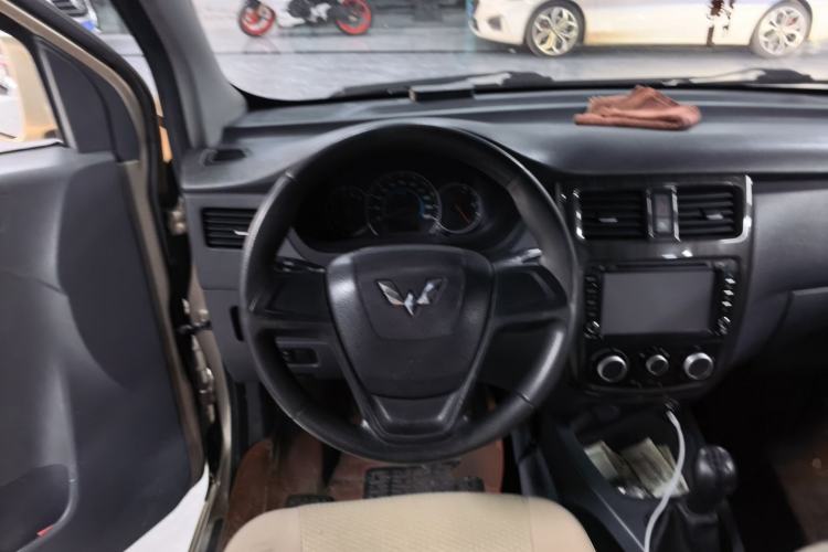 Used Wuling Rongguang V 2015 1.2L Base Version Steering Wheel