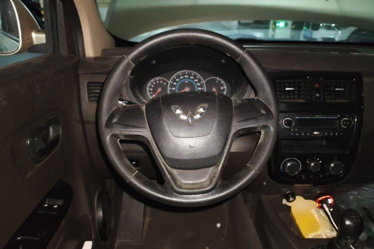 Used Wuling Rongguang V 2015 1.5L Standard Version Steering Wheel