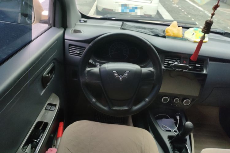 Used Wuling Rongguang V 2015 1.2L Base Version Steering Wheel