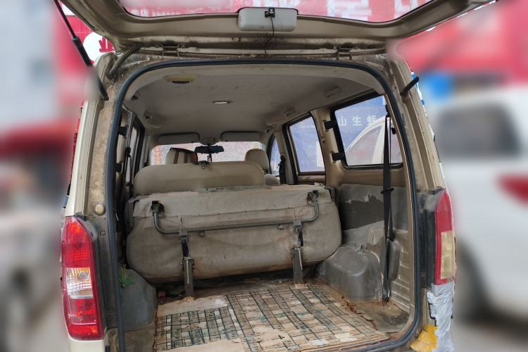 Used Wuling Rongguang V 2015 1.2L Practical Model Trunk