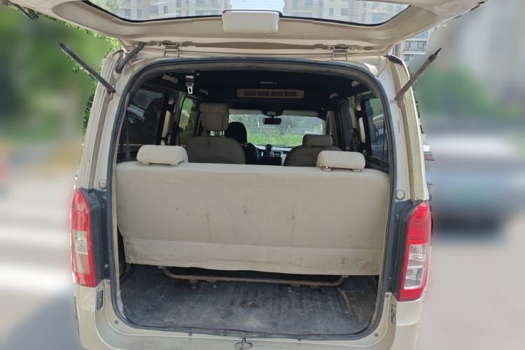 Used Wuling Rongguang V 2015 1.5L Standard Version Trunk