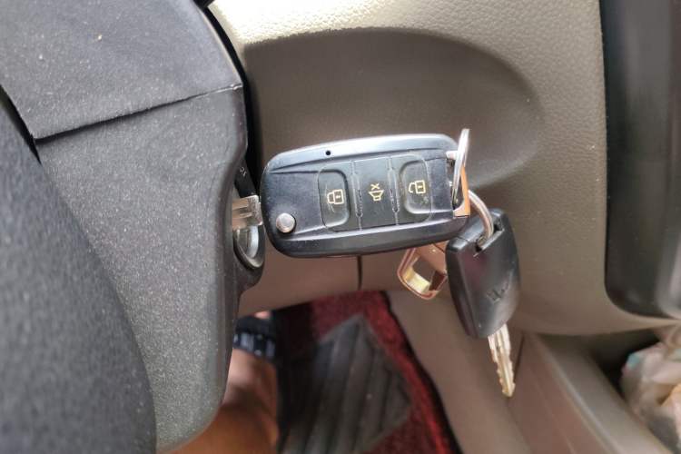 Used Wuling Rongguang V 2015 1.5L Base Version Vehicle Key