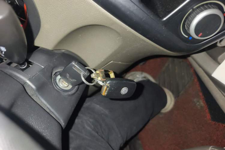Used Wuling Rongguang V 2015 1.5L Base Version Vehicle Key