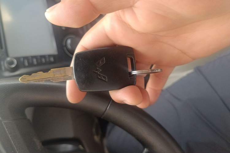 Used Wuling Rongguang V 2015 1.2L Practical Model Vehicle Key