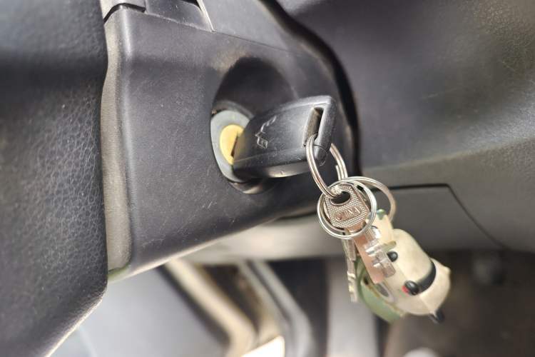 Used Wuling Rongguang V 2015 1.5L Base Version Vehicle Key
