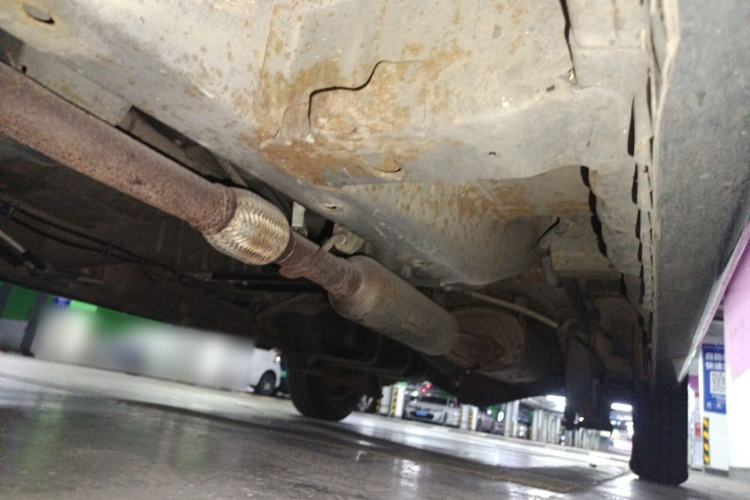 Used Wuling Rongguang V 2016 1.5L Standard Version Chassis Front Left