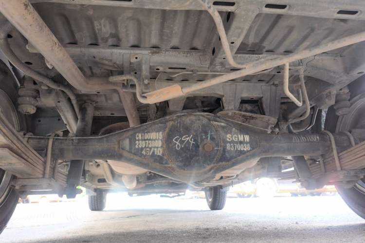 Used Wuling Rongguang V 2016 1.5L Standard Version Chassis Rear