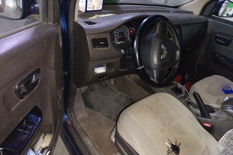 Used Wuling Rongguang V 2016 1.5L Standard Version Driver Seat