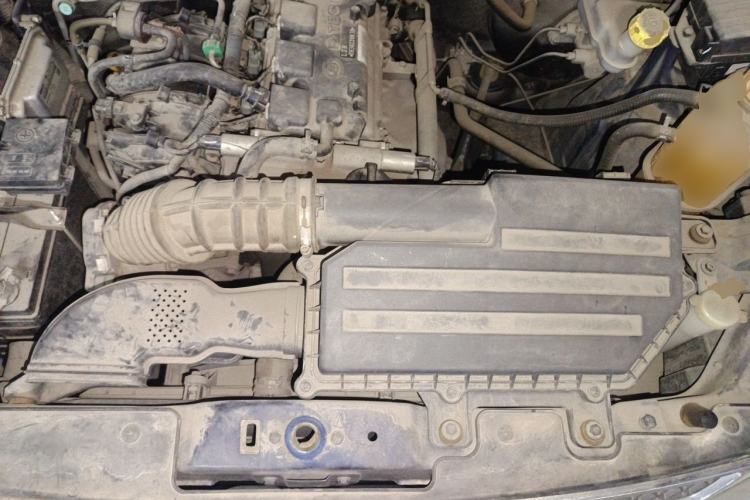 Used Wuling Rongguang V 2016 1.5L Standard Version Engine Bay