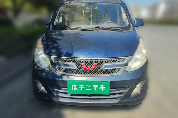 Used Wuling Rongguang V 2016 1.5L Standard Version Front