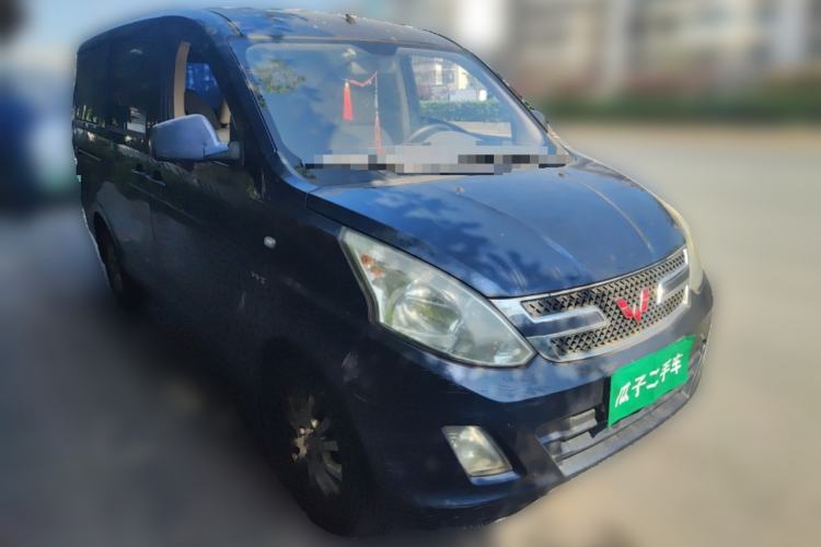 Used Wuling Rongguang V 2016 1.5L Standard Version Front Right 45 Deg