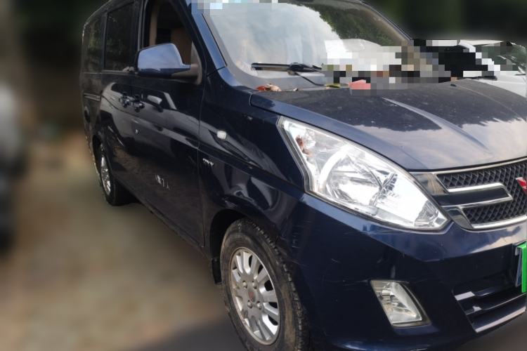 Used Wuling Rongguang V 2016 1.5L Standard Version Front Right 45 Deg