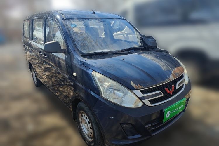 Used Wuling Rongguang V 2016 1.5L Practical Version Front Right 45 Deg