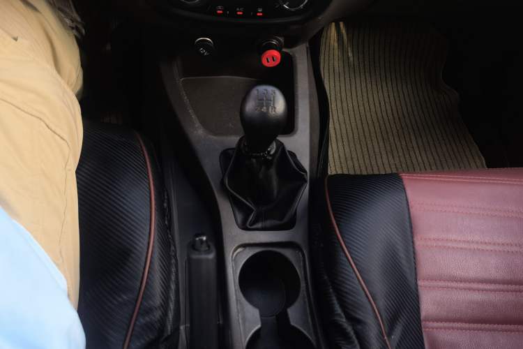 Used Wuling Rongguang V 2016 1.5L Standard Version Gear Lever