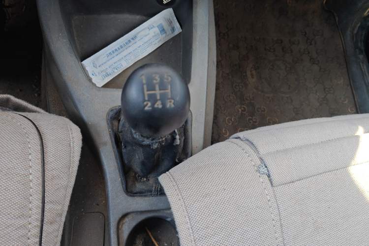 Used Wuling Rongguang V 2016 1.5L Practical Version Gear Lever