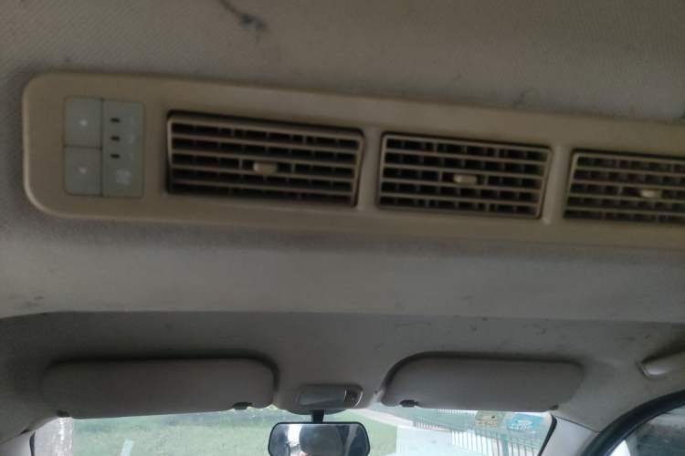 Used Wuling Rongguang V 2016 1.5L Standard Version Headliner