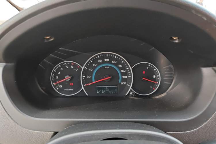 Used Wuling Rongguang V 2016 1.5L Standard Version Instrument Cluster
