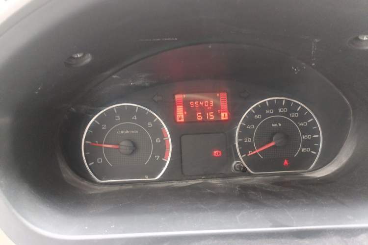 Used Wuling Rongguang V 2016 1.5L Practical Version Instrument Cluster