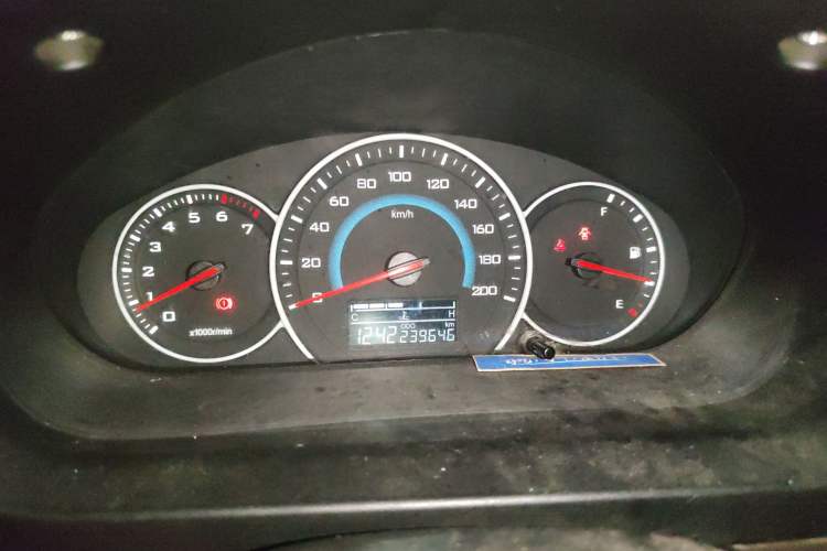 Used Wuling Rongguang V 2016 1.5L Standard Version Instrument Cluster