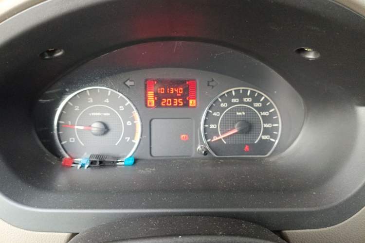 Used Wuling Rongguang V 2016 1.5L Practical Version Instrument Cluster