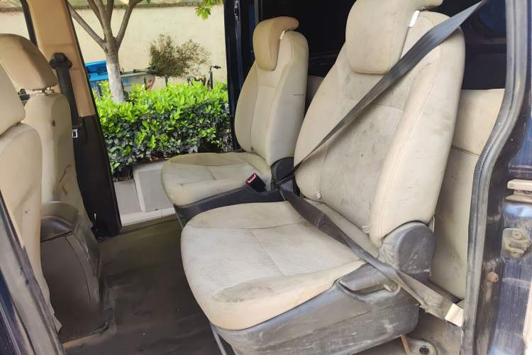 Used Wuling Rongguang V 2016 1.5L Standard Version Left Rear Seat