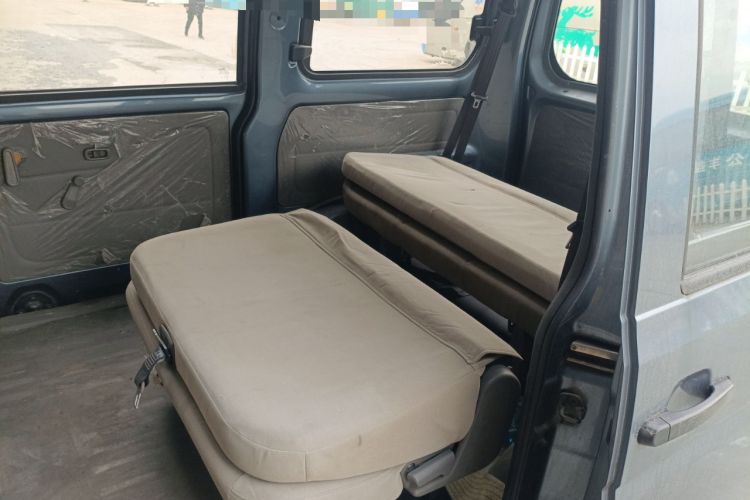 Used Wuling Rongguang V 2016 1.5L Practical Version Left Rear Seat