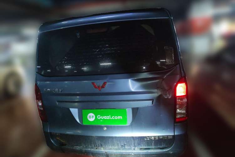 Used Wuling Rongguang V 2016 1.5L Standard Version Rear