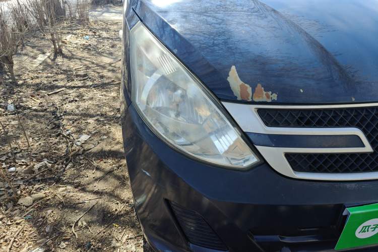 Used Wuling Rongguang V 2016 1.5L Practical Version Right Front Headlight