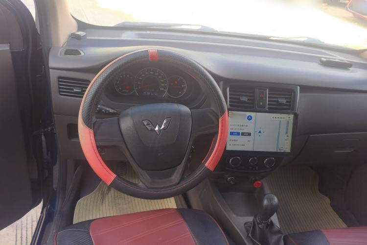 Used Wuling Rongguang V 2016 1.5L Standard Version Steering Wheel