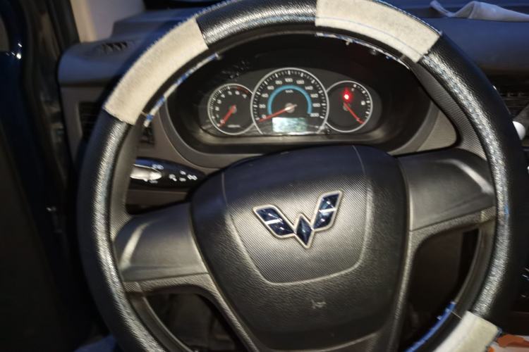 Used Wuling Rongguang V 2016 1.5L Standard Version Steering Wheel