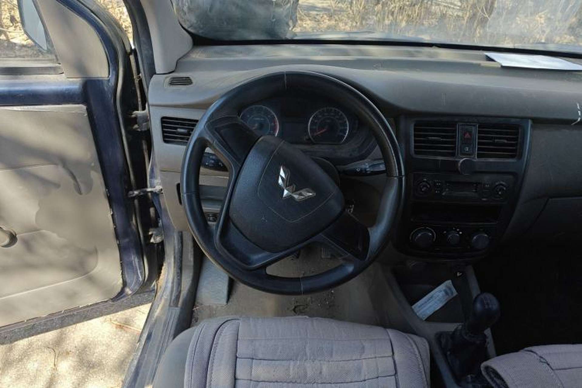 Used Wuling Rongguang V 2016 1.5L Practical Version Steering Wheel