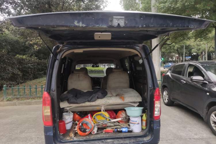 Used Wuling Rongguang V 2016 1.5L Standard Version Trunk
