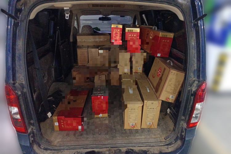Used Wuling Rongguang V 2016 1.5L Standard Version Trunk