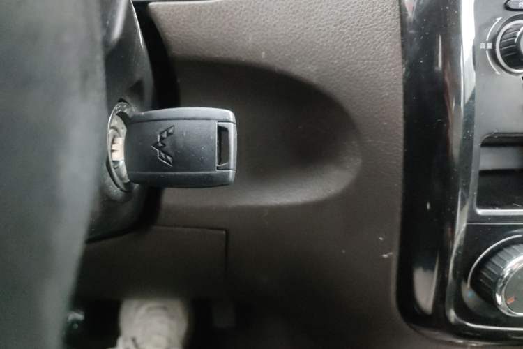 Used Wuling Rongguang V 2016 1.2L Standard Version Vehicle Key