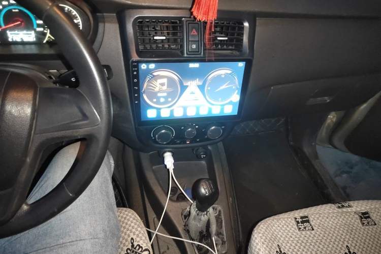 Used Wuling Rongguang V 2016 1.5L Standard Version Audio And AC Panel