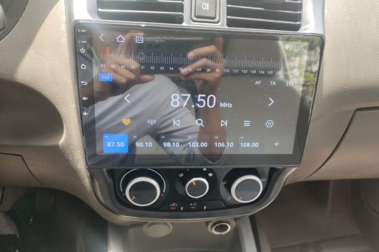 Used Wuling Rongguang V 2016 1.2L Practical Version Audio And AC Panel