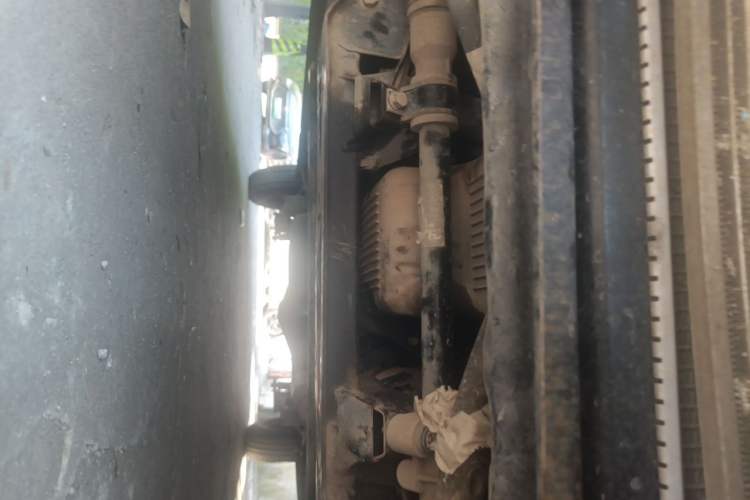 Used Wuling Rongguang V 2016 1.5L Practical Version Chassis Front
