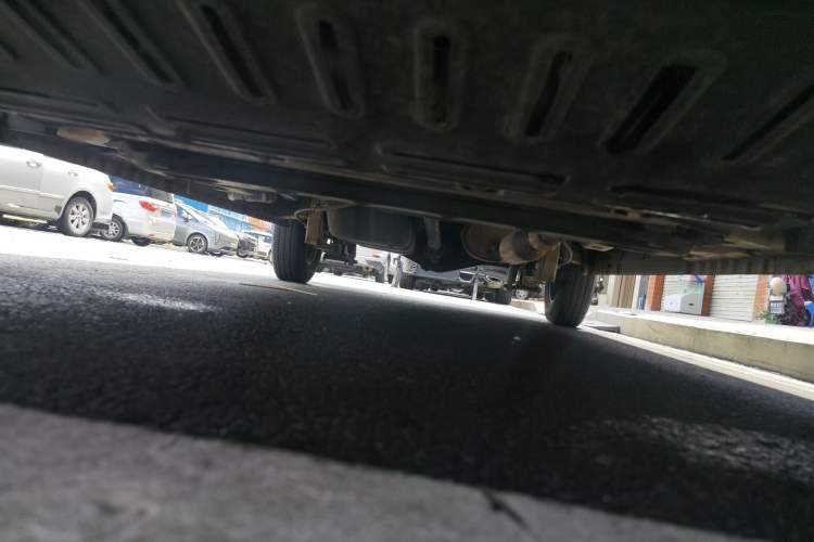 Used Wuling Rongguang V 2016 1.5L Standard Version Chassis Front
