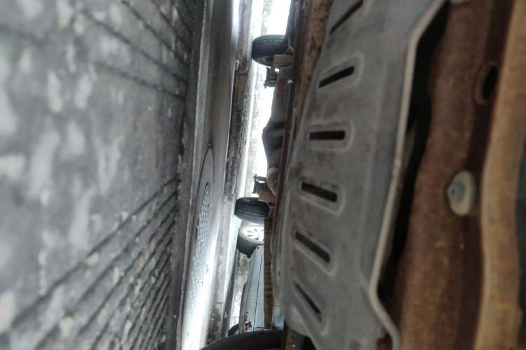 Used Wuling Rongguang V 2016 1.5L Standard Version Chassis Front Left